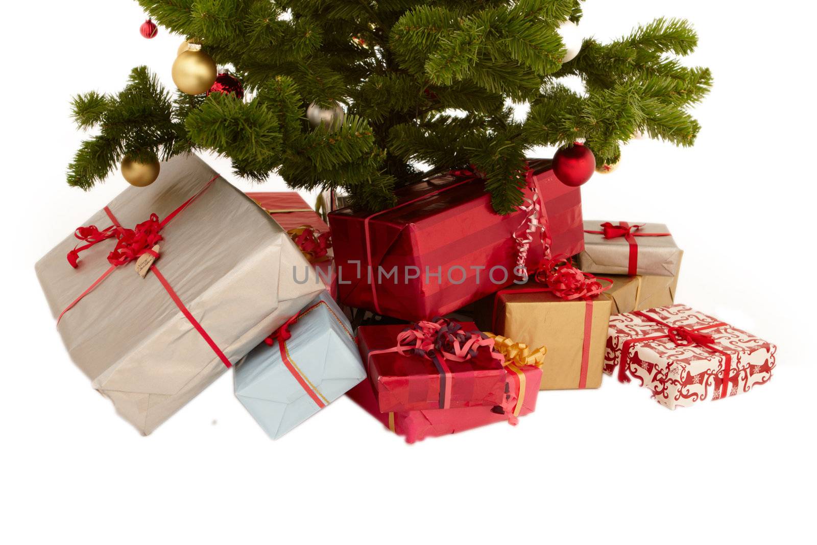 Christmas tree with presents and copy space