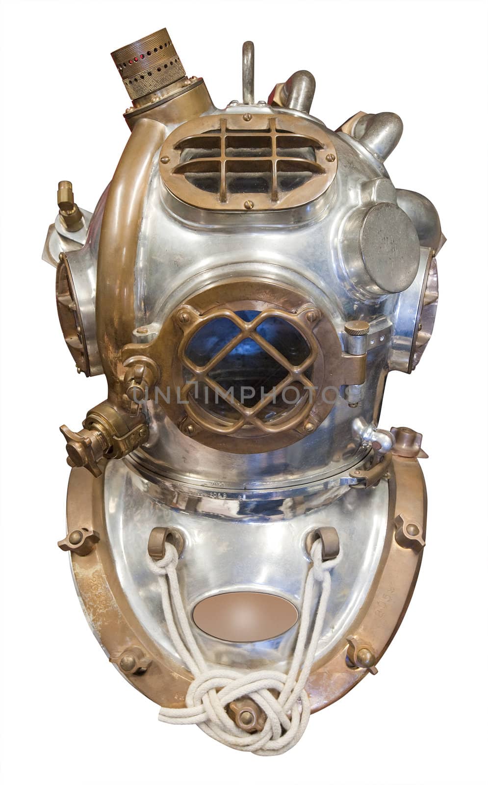 Diving helmet, isolated by f/2sumicron
