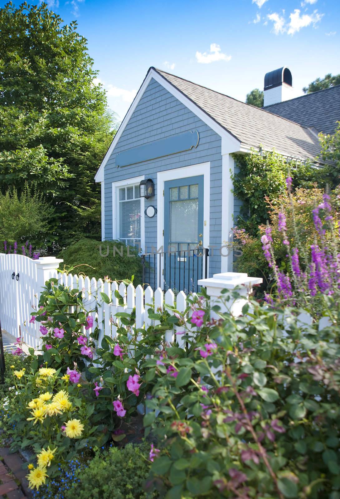 Peaceful summer cottage by the sea in New England