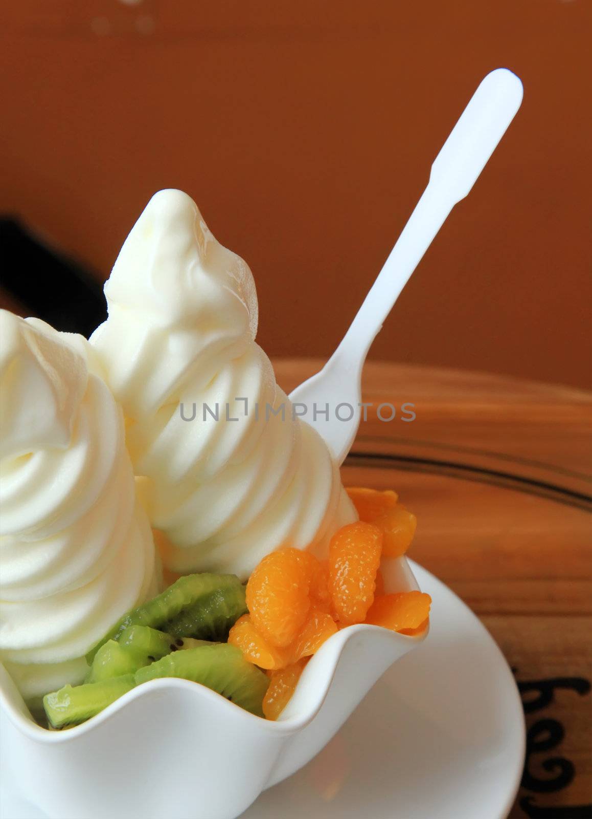 Frozen Yoghurt by kentoh