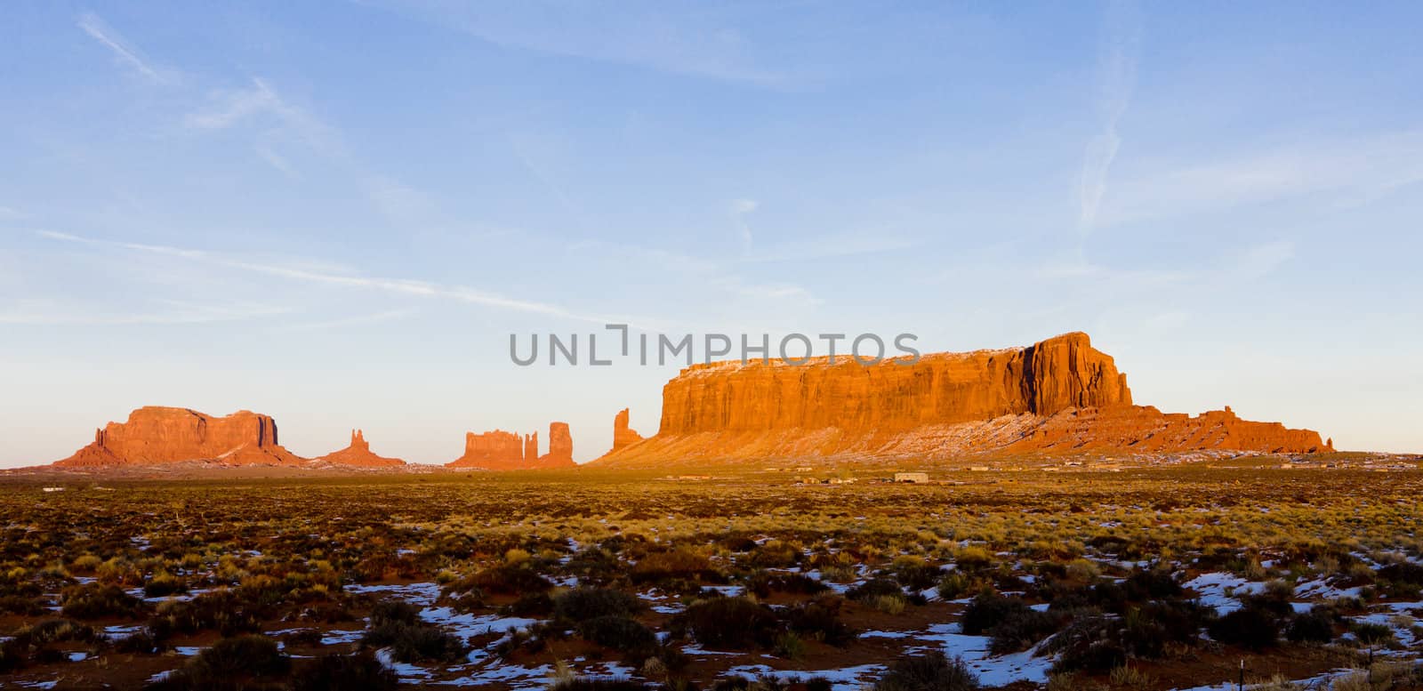 Monument Valley National Park, Utah-Arizona, USA by phbcz