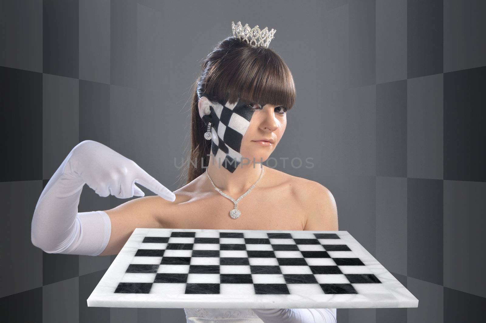 Chess queen by dyoma