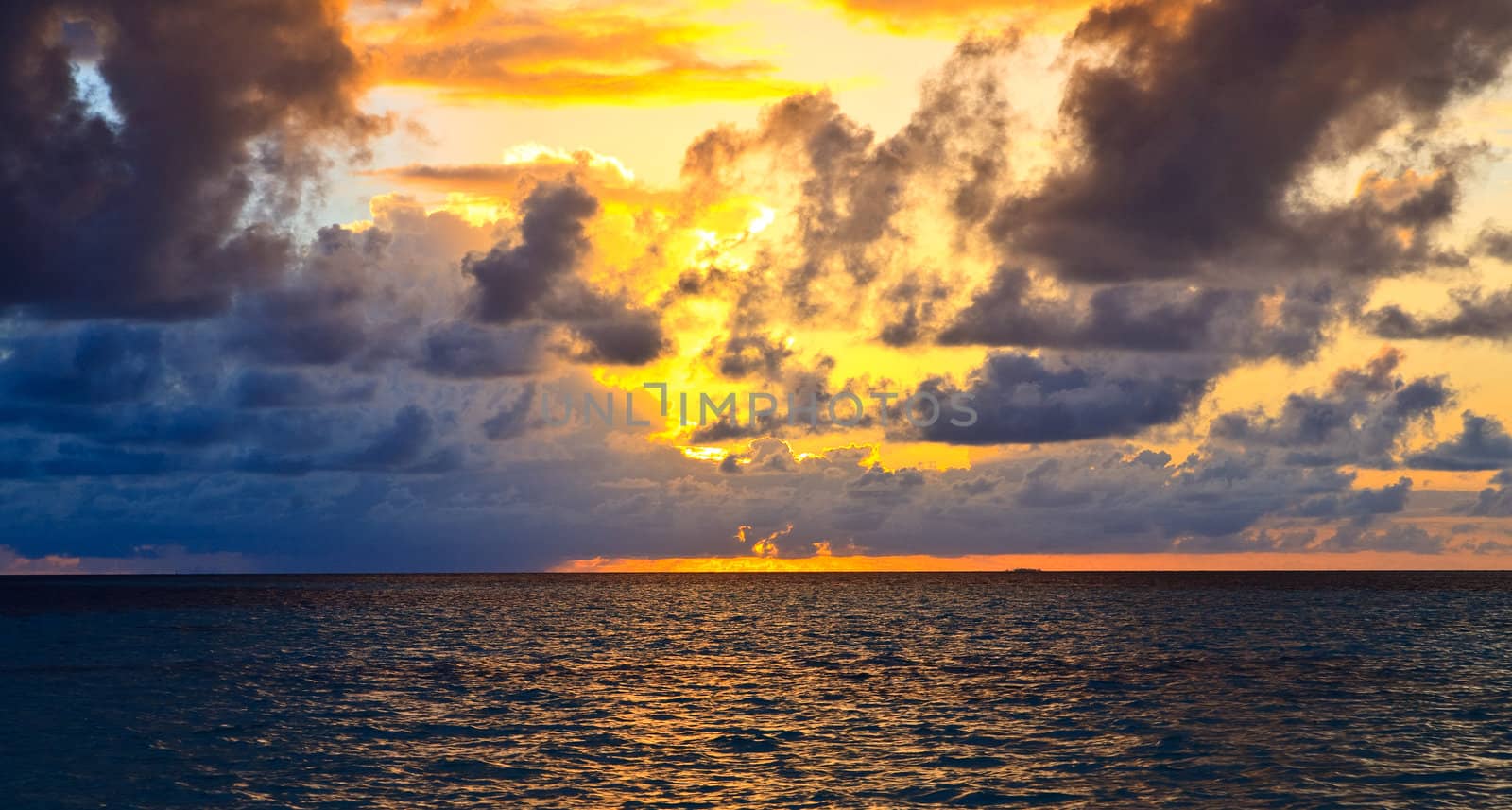 Maldivian Sunset image with nice color