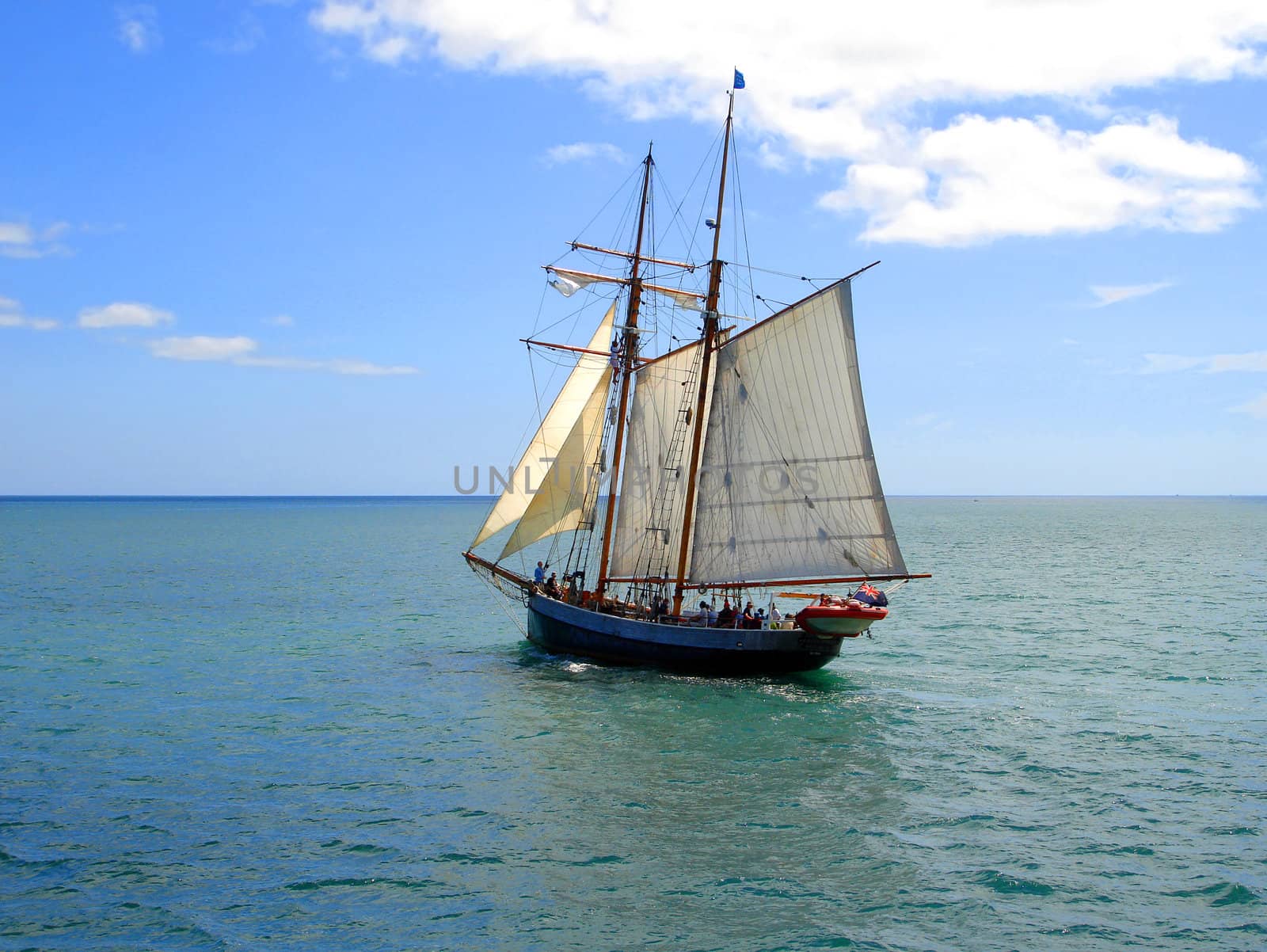 Tall Ship (R.Tucker Thompson) sailing through the Bay of Islands by Cloudia