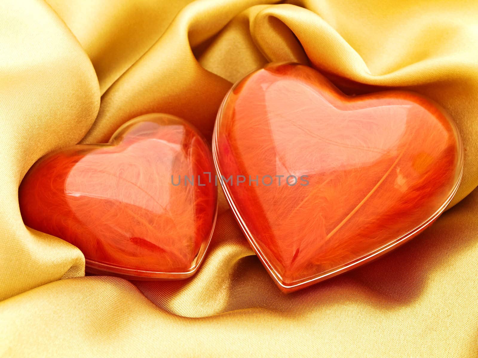 red hearts at gold by SNR