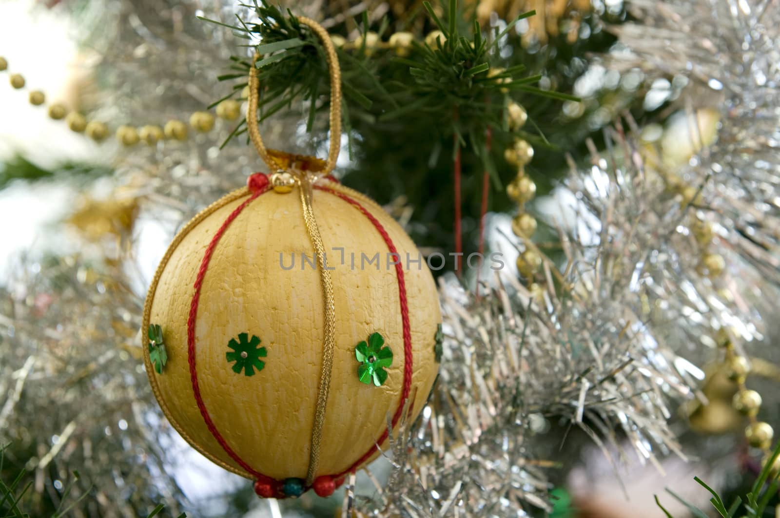 something differnet some nice handmade christmas tree decorations