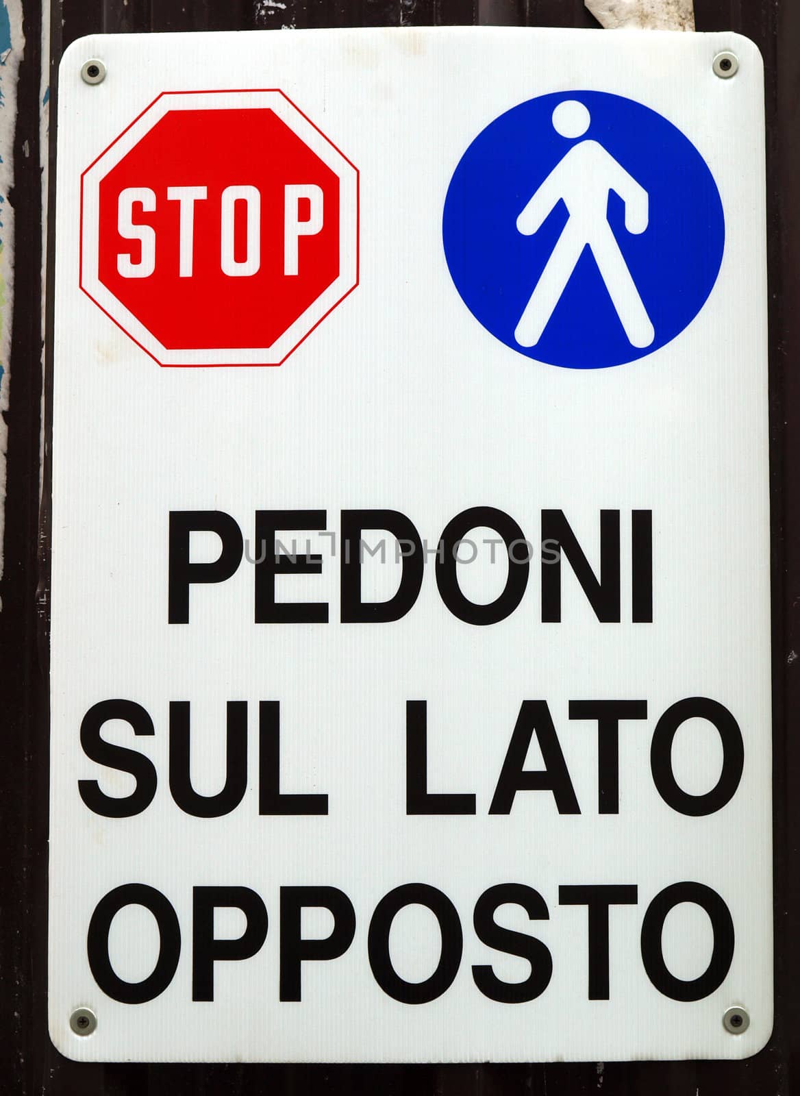 Italian roadworks sign "Pedoni sul lato opposto" (Pedestrians on the other side)