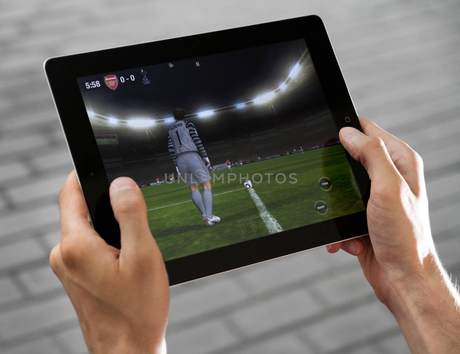 Play FIFA football on Apple Ipad2 by bloomua