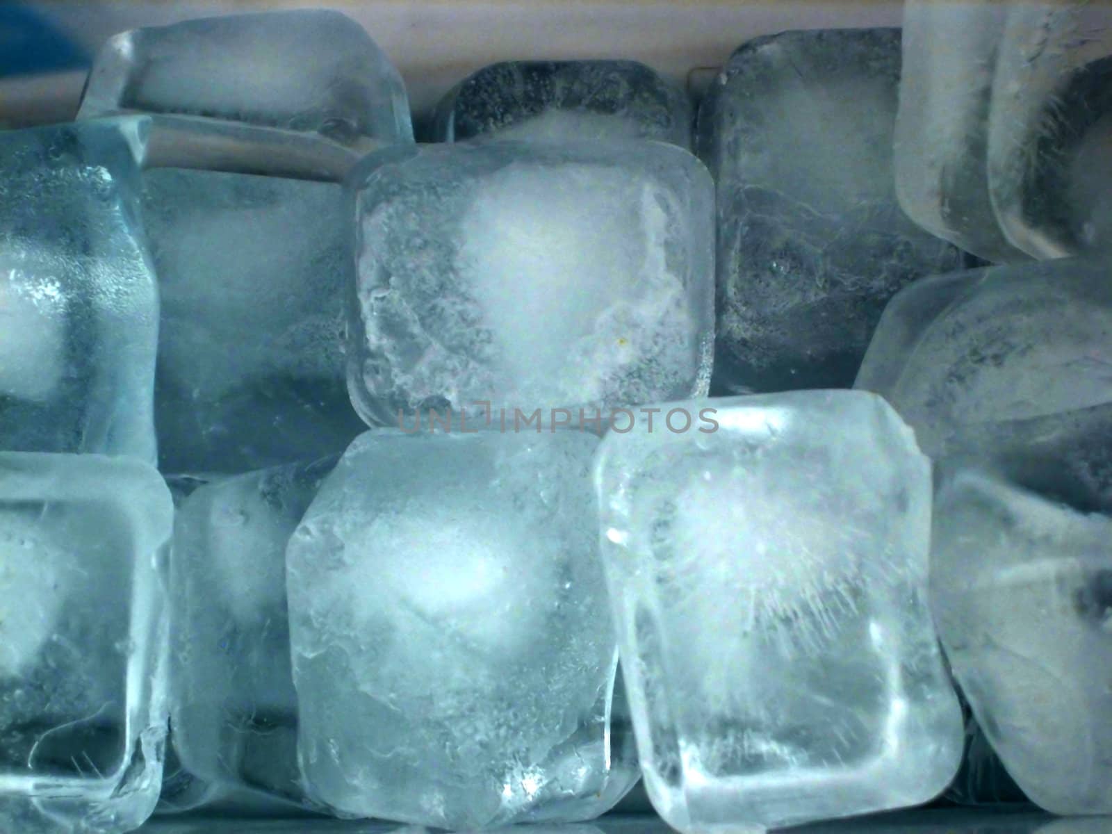 Ice cubes by albln