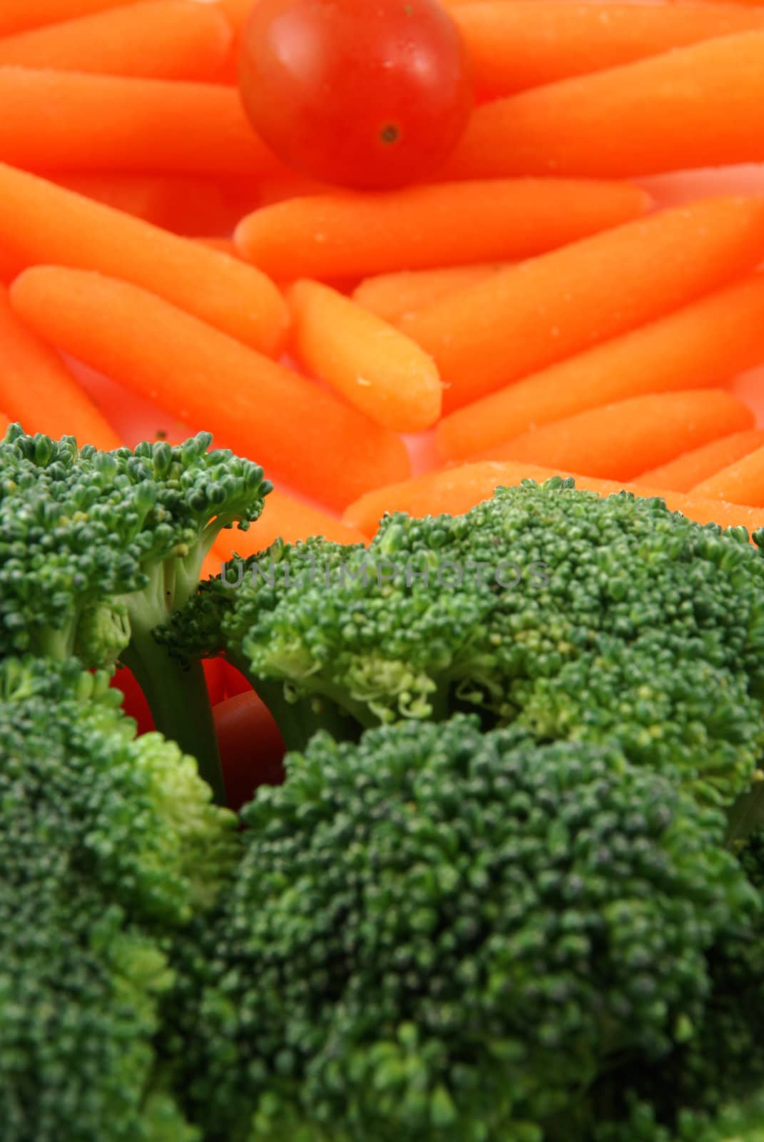 Stock pictures of vegetables ready to be eaten in a tray