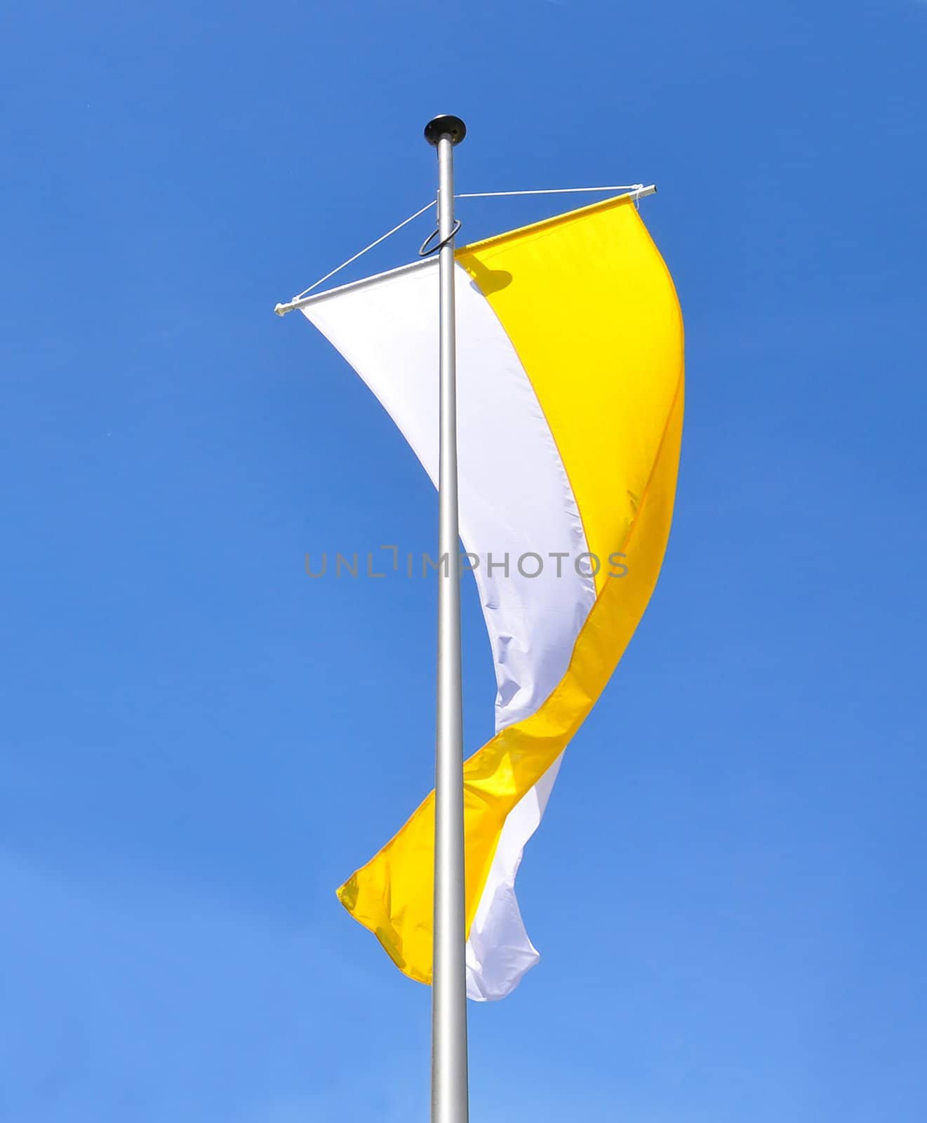 Flag of catholic church by rbiedermann