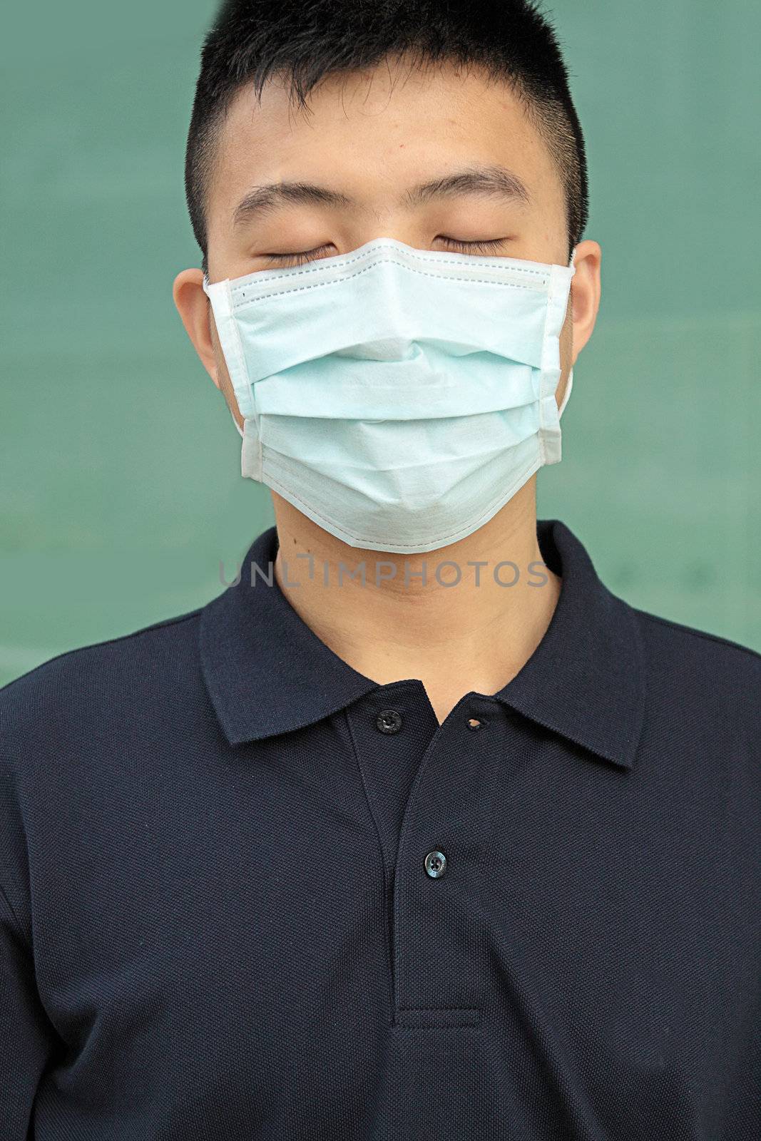 man wear mask outdoor