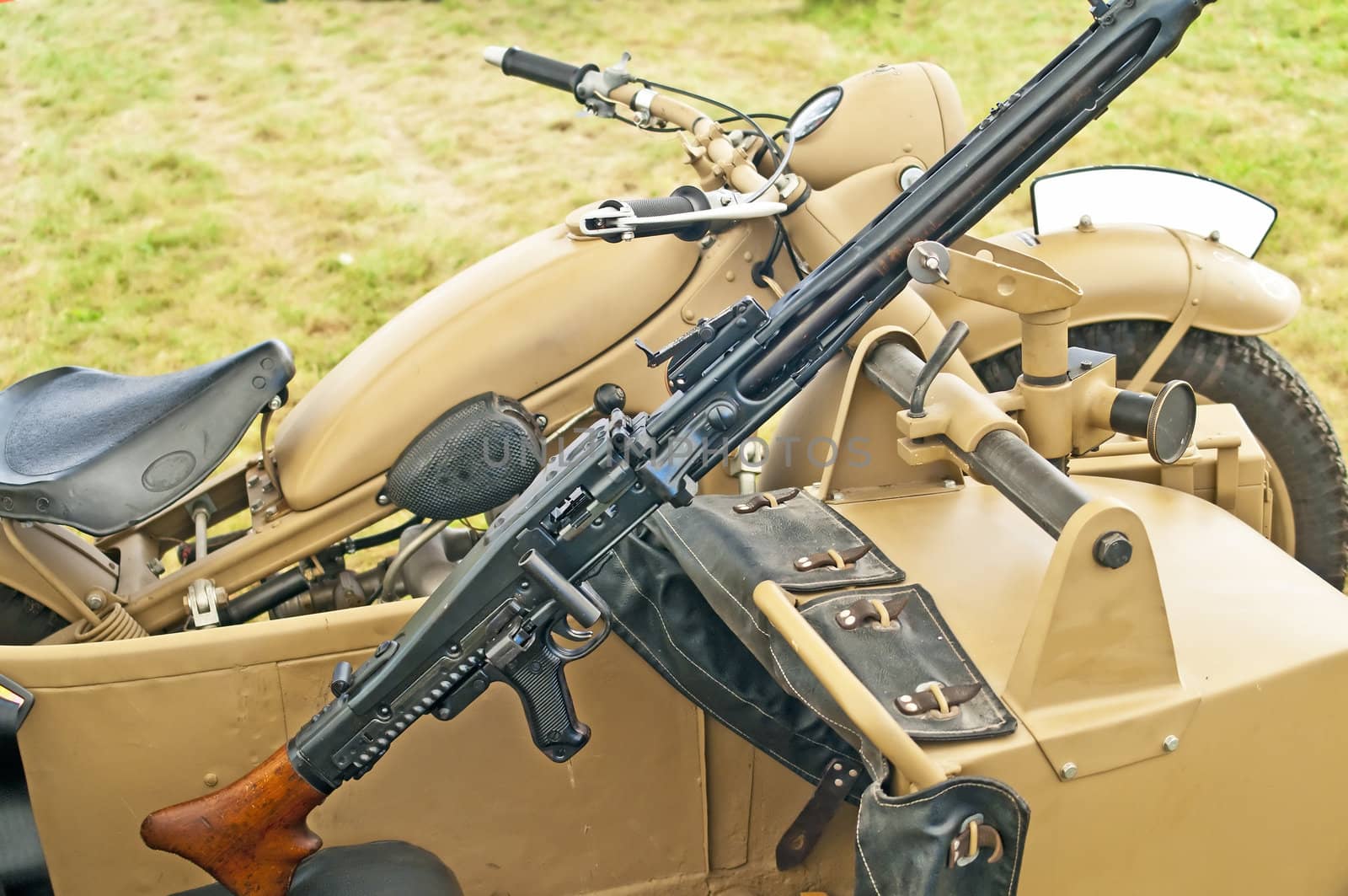 2.world war motorcycle with sidecar and a machine gun