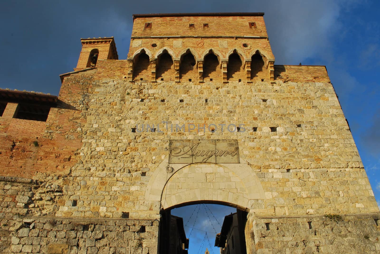City walls of San Gimignano by mizio1970