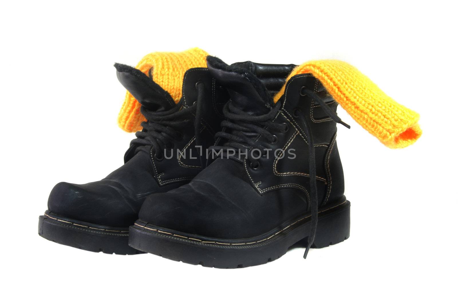 Winter shoes with yellow socks