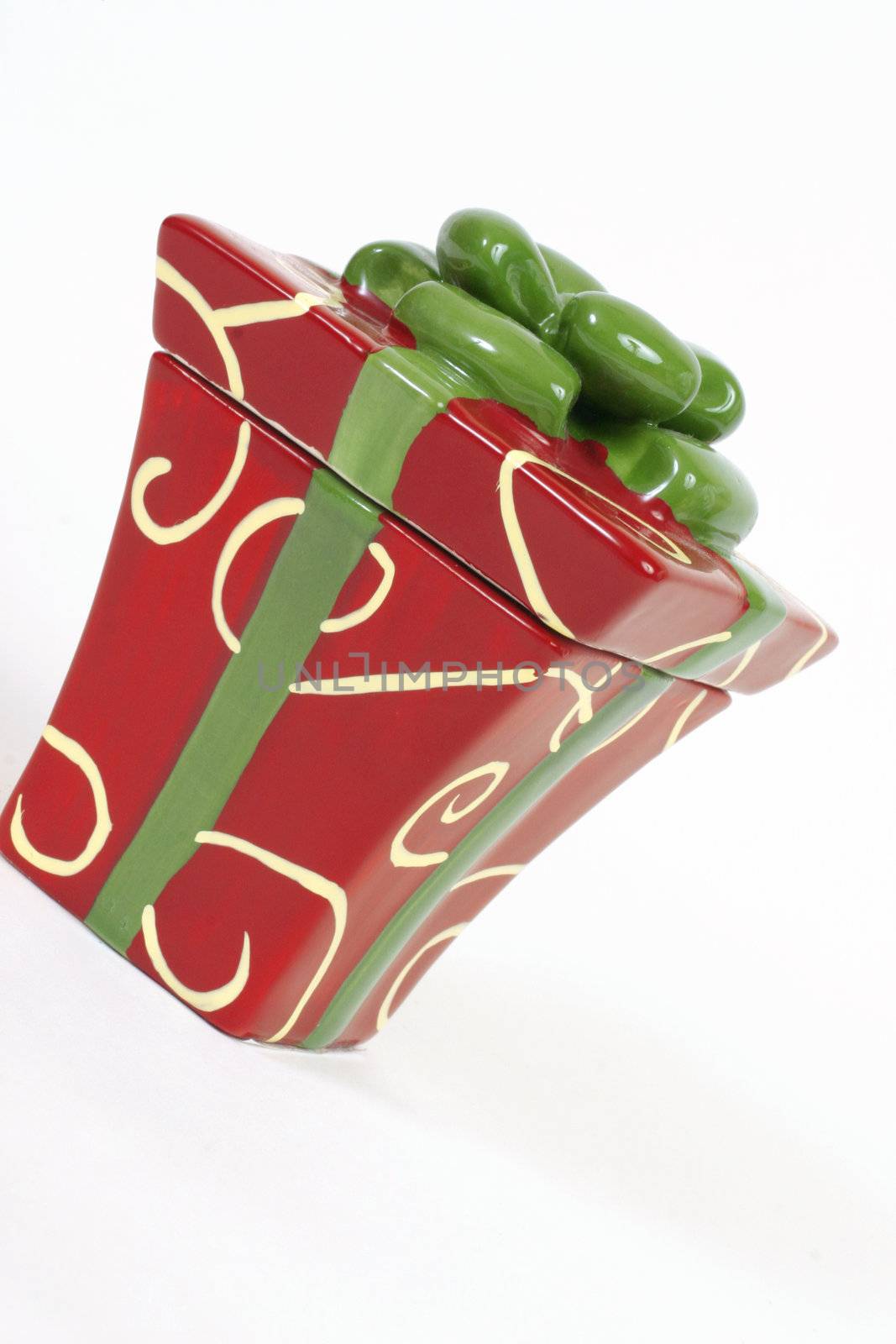 Giftbox red and green by lovleah
