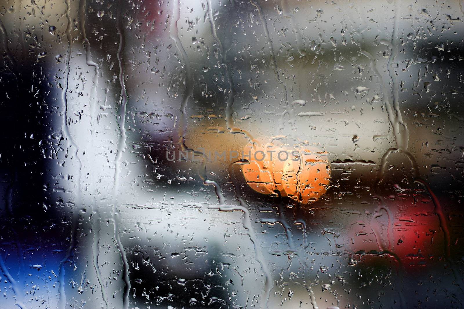 Raindrops by alexkosev