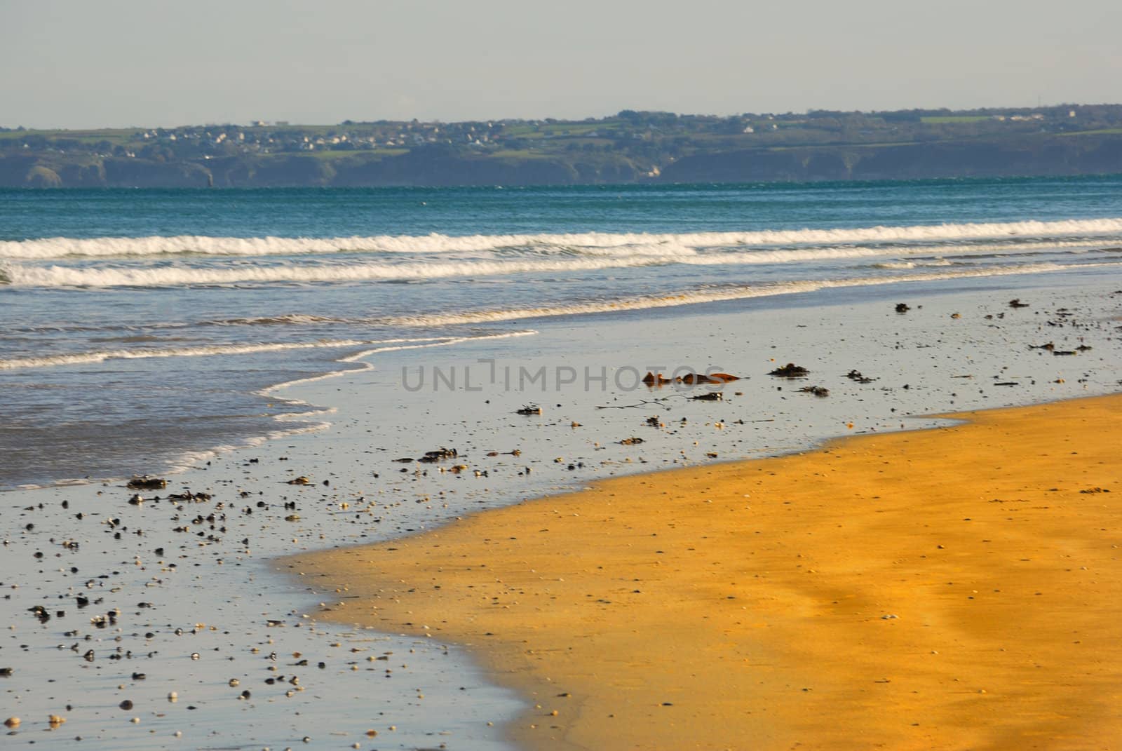 Sandy beach by BZH22