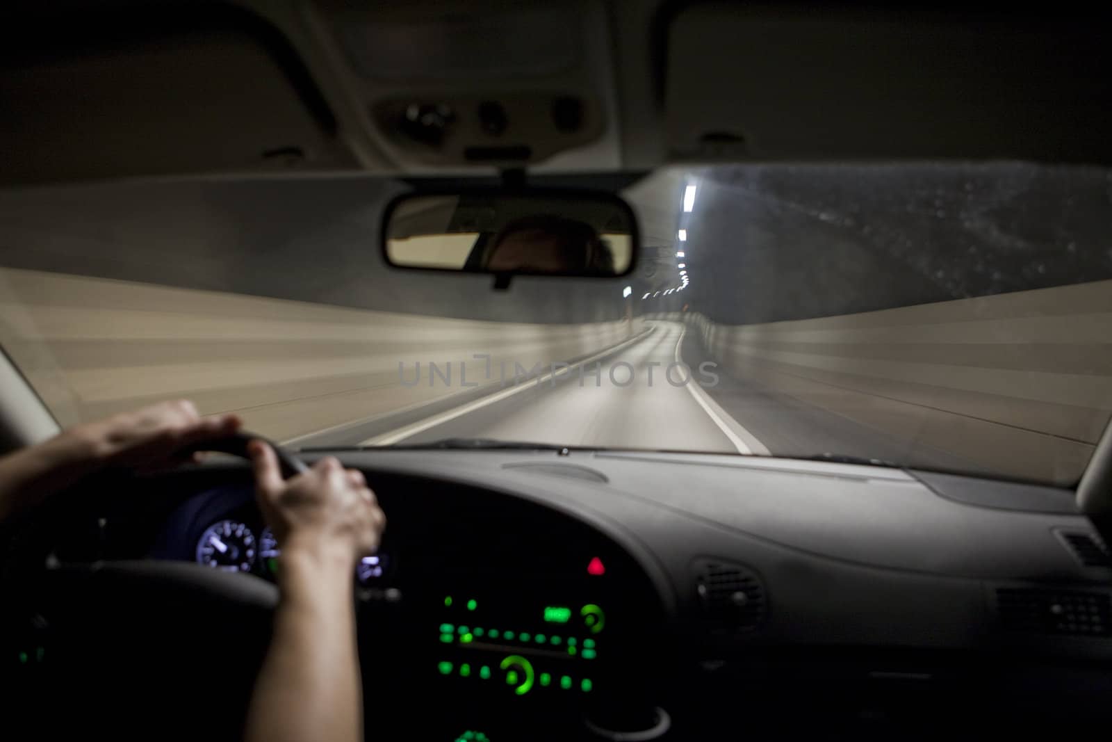 Driving in a tunnel by gemenacom