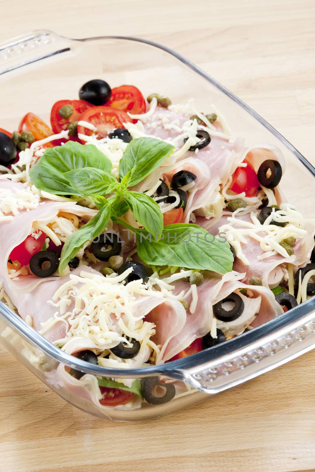 ham rolls filled with chicken meat and black olives