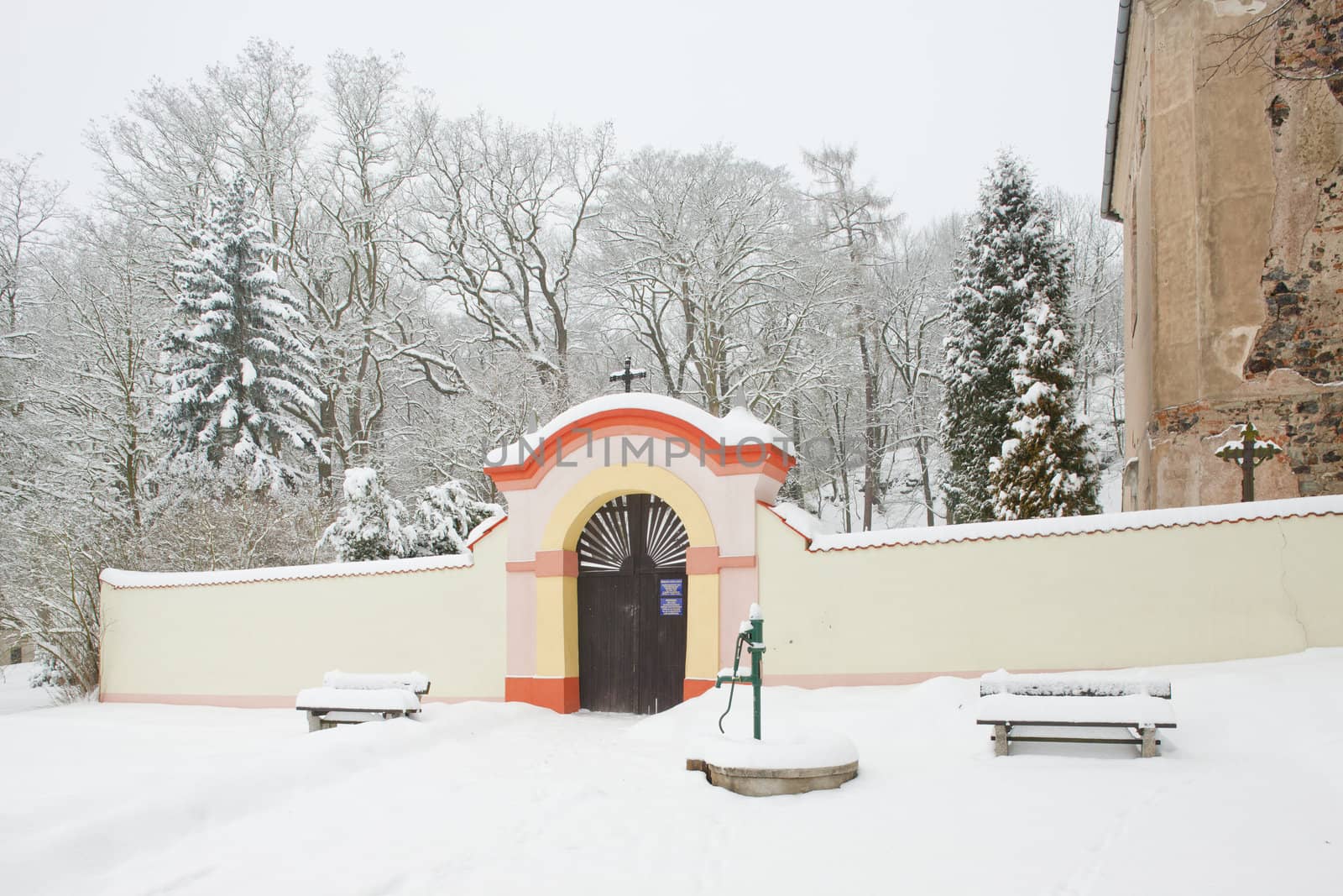 Church of Saint Peter and Paul, Lisna, Czech Republic