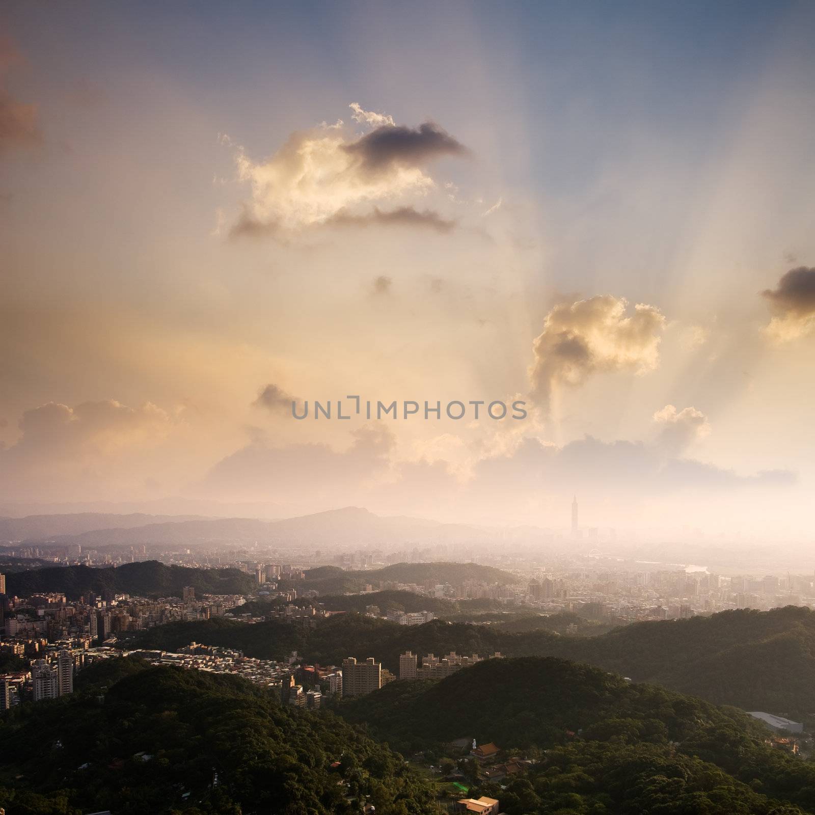 Cityscape of sunset with beautiful light and buildings in the city of Taipei, Taiwan.