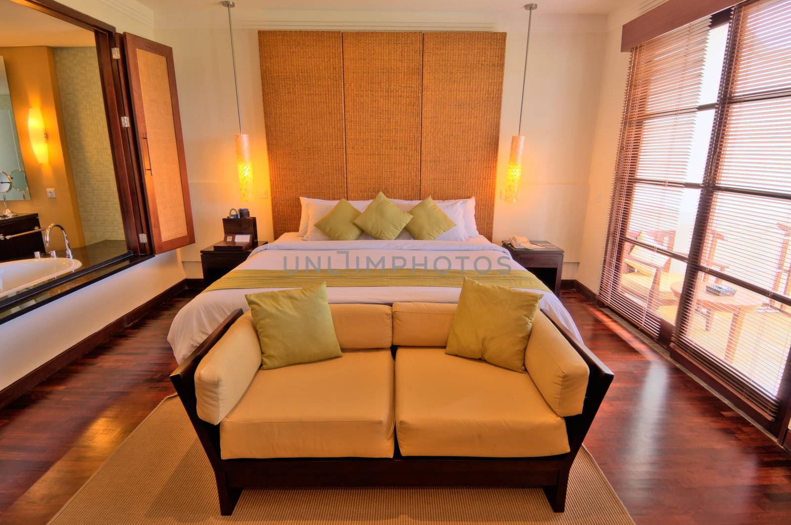 The view of luxury bed room (interior of house)