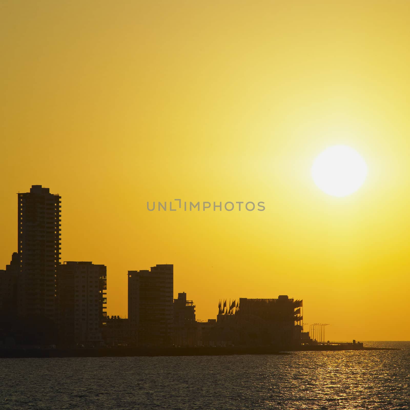 sunset in Havana, Cuba by phbcz