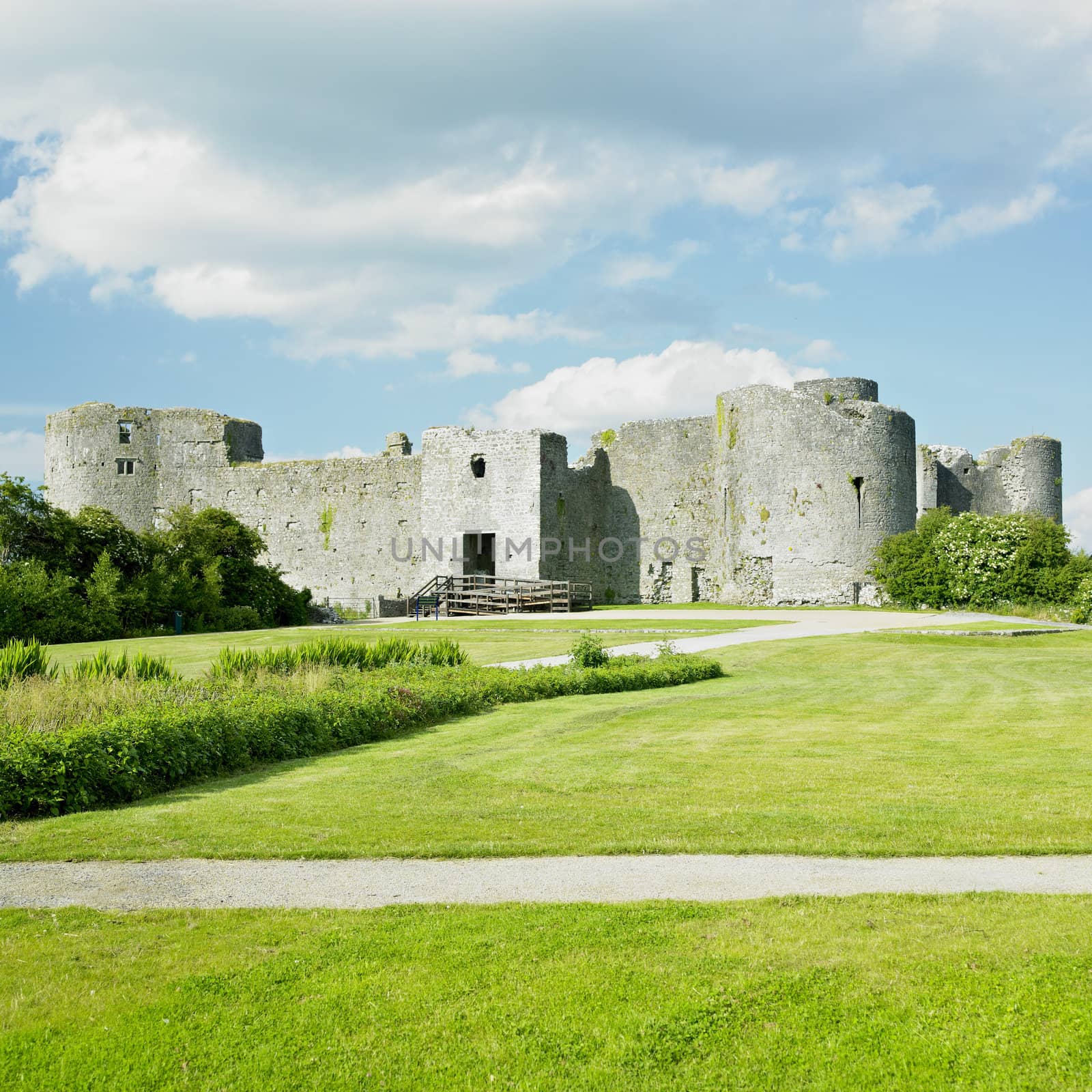 ruins of Roscommon Castle, County Roscommon, Ireland by phbcz