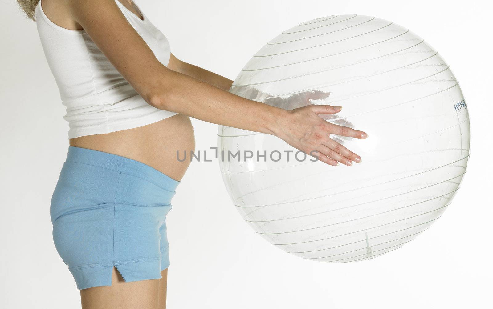 pregnat woman doing exercises