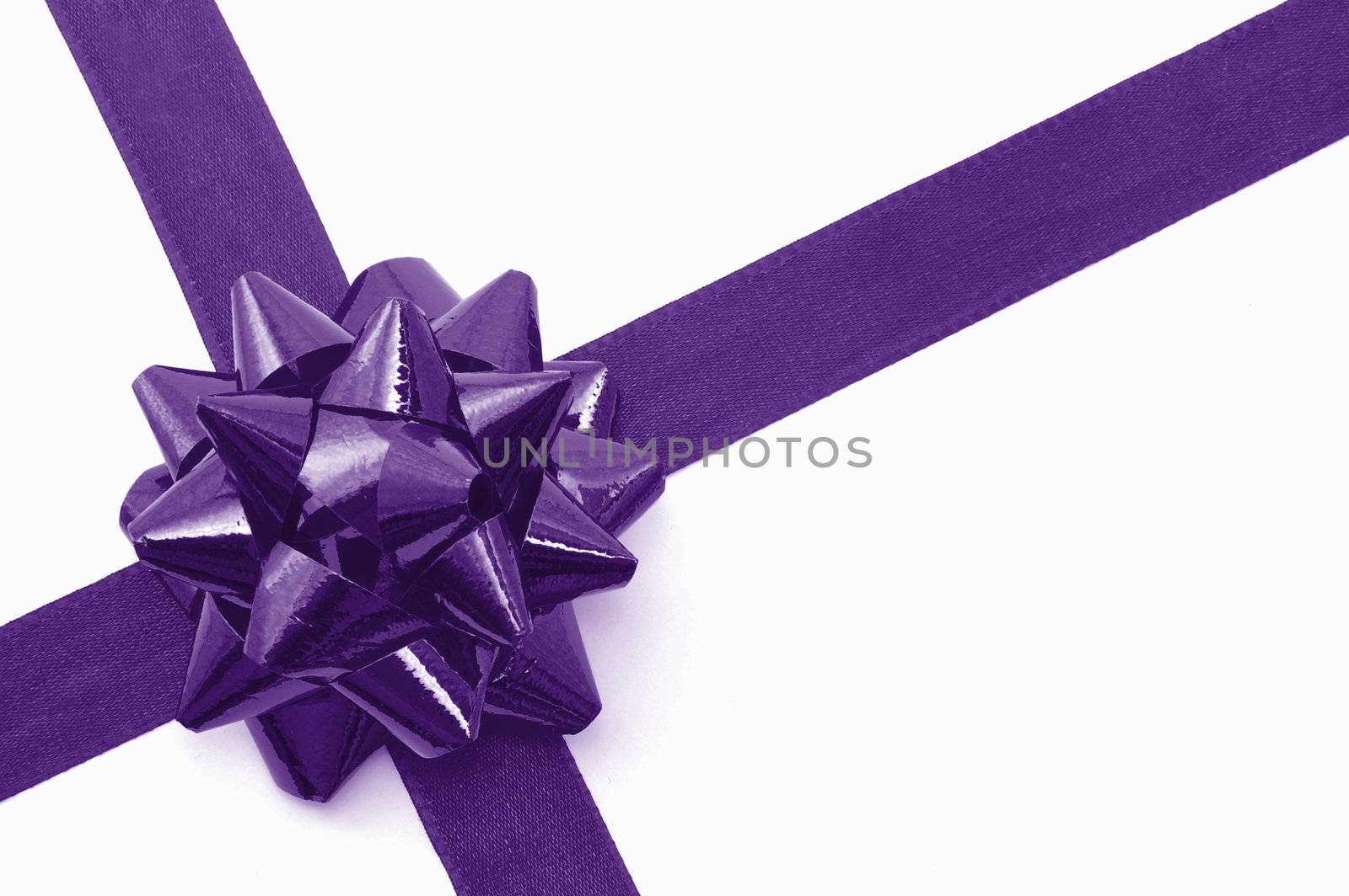 Christmas Gift with ribbon by gunnar3000