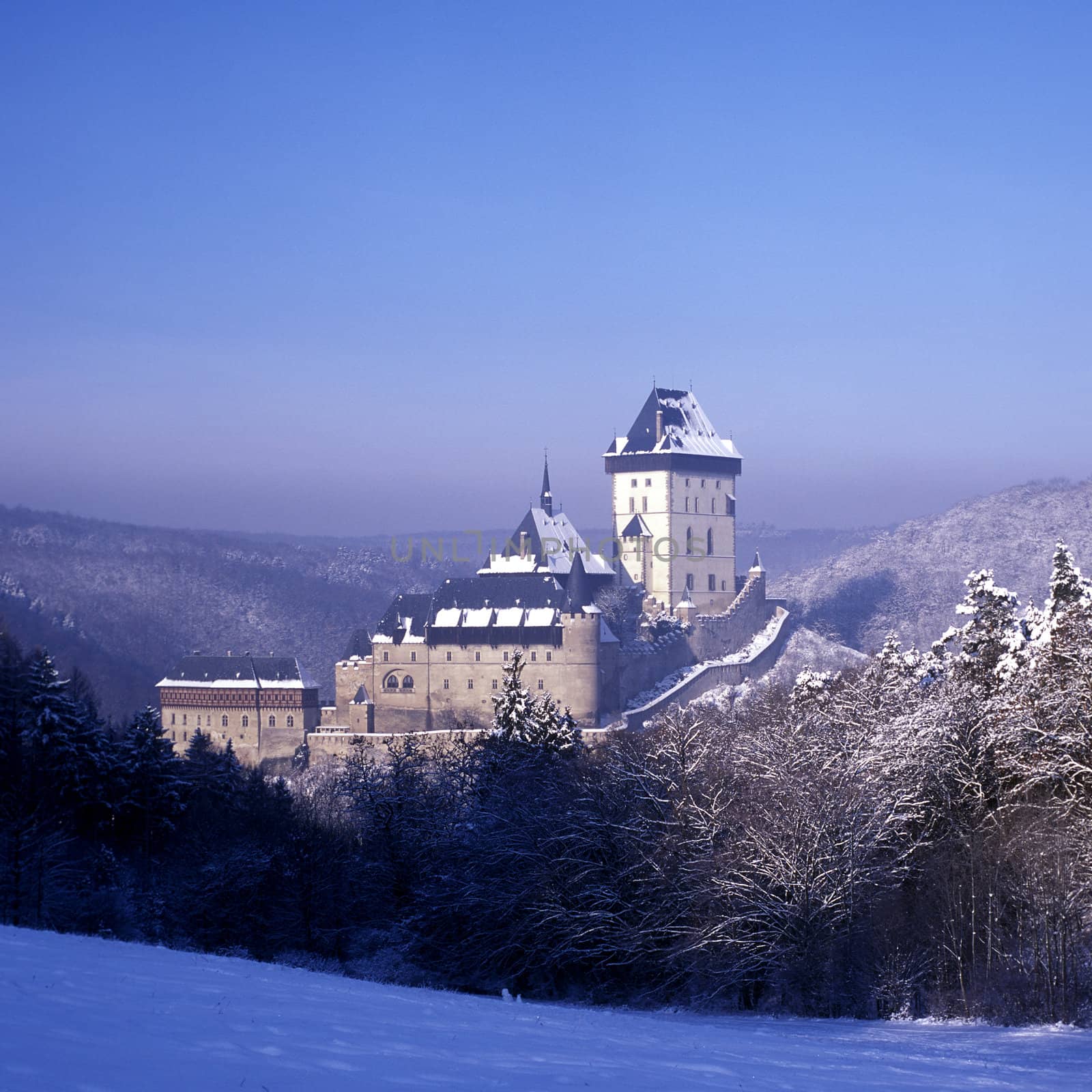 Karlstejn castle, Czech Republic by phbcz