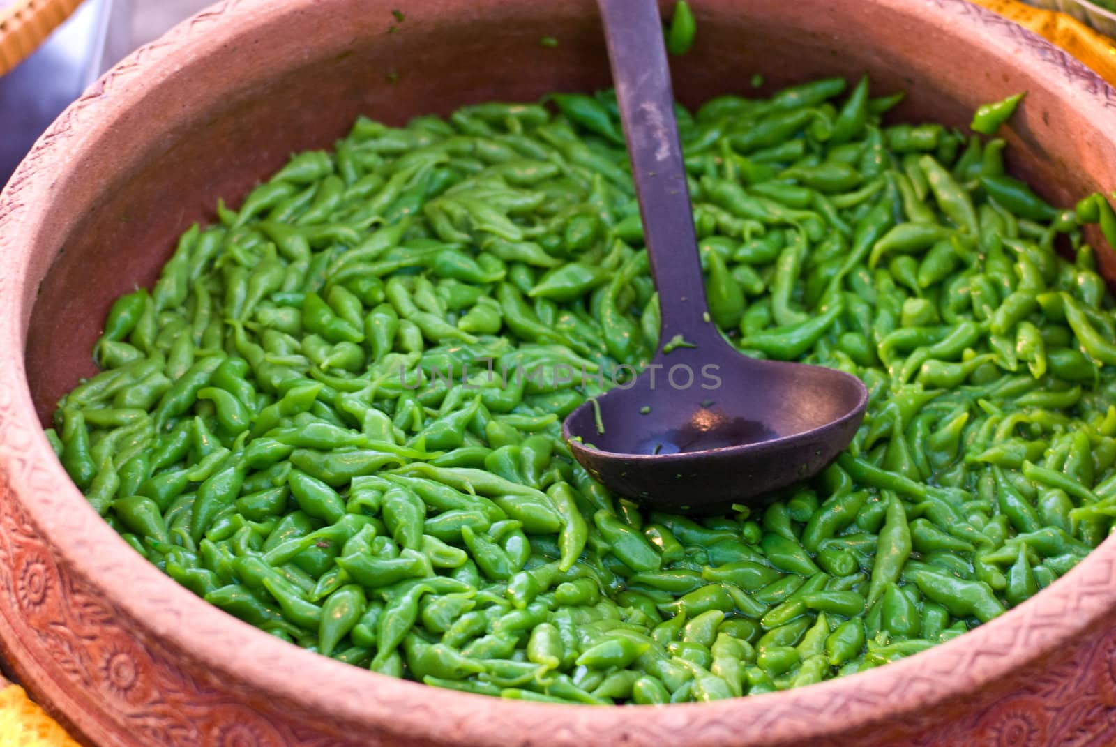 Thai dessert, Rice noodles made of rice eaten with coconut cream