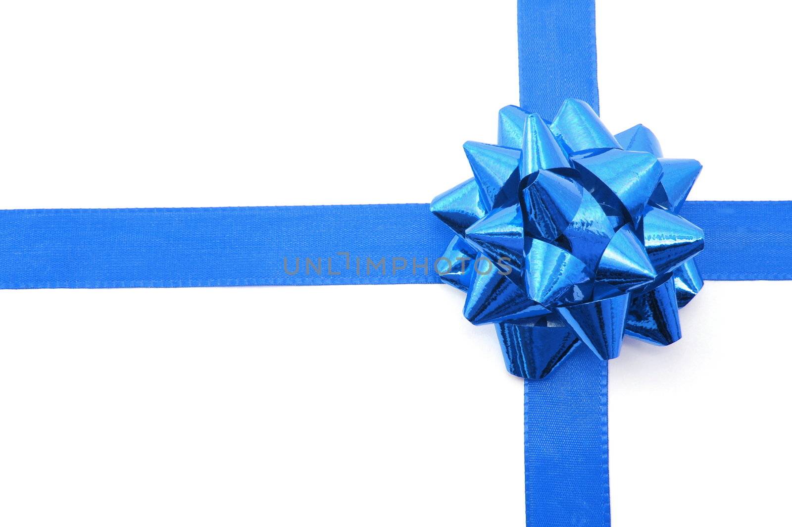 Christmas Gift with ribbon by gunnar3000