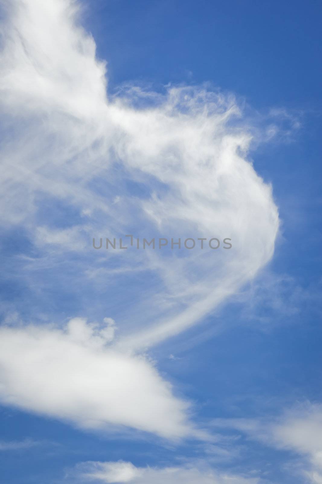 An image of a special cloud in the blue sky