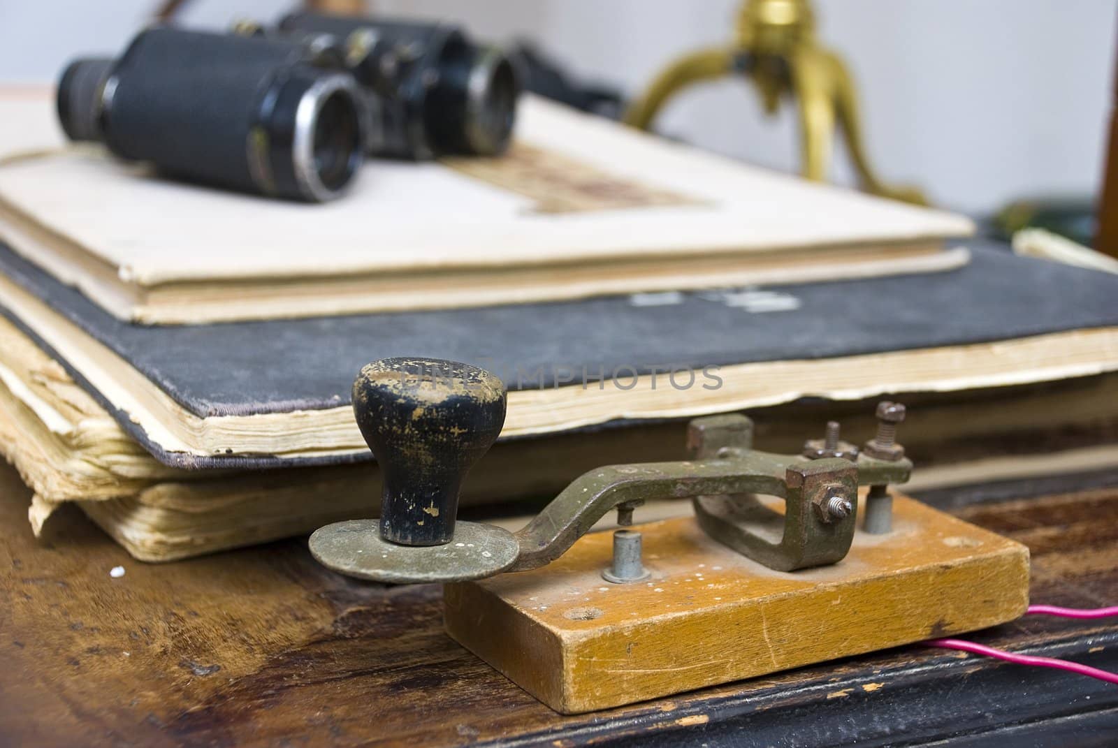 Key wire telegraph Morse