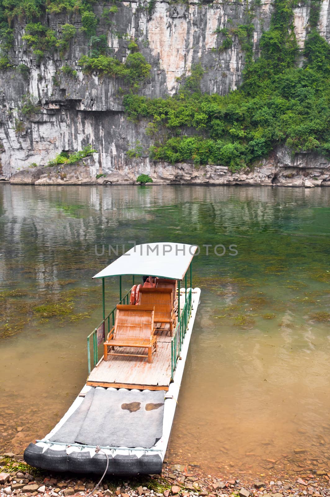 Bamboo raft in Li River, Guilin - Yangshou China