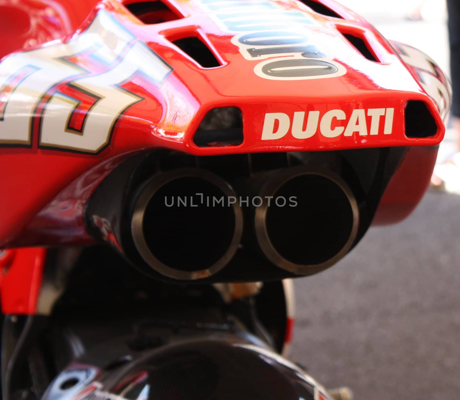 Ducati Desmosedici (Loris Capirossi)