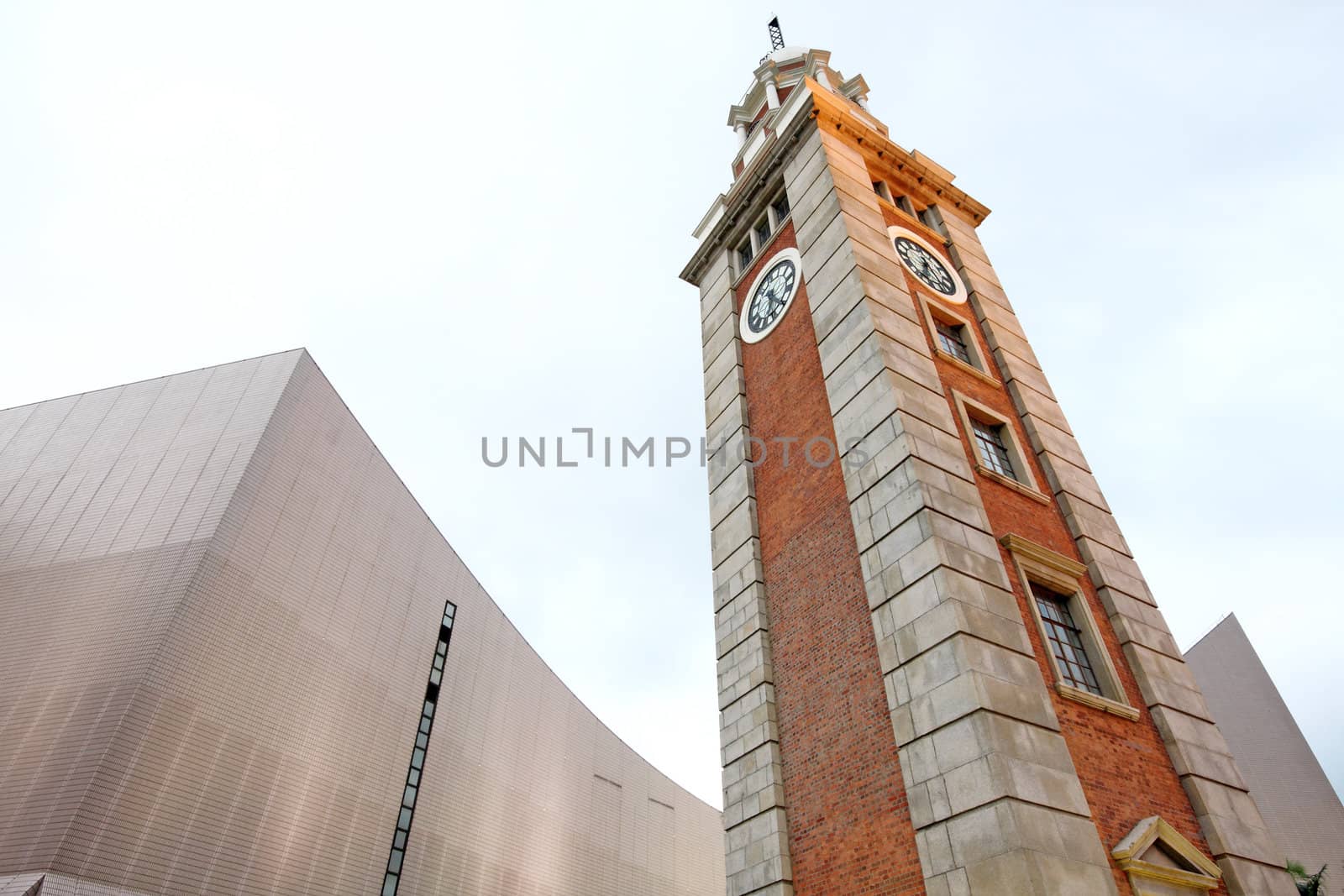 clock tower in hong kong 