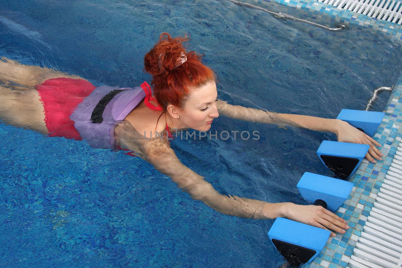 Employment with the pregnant woman in pool