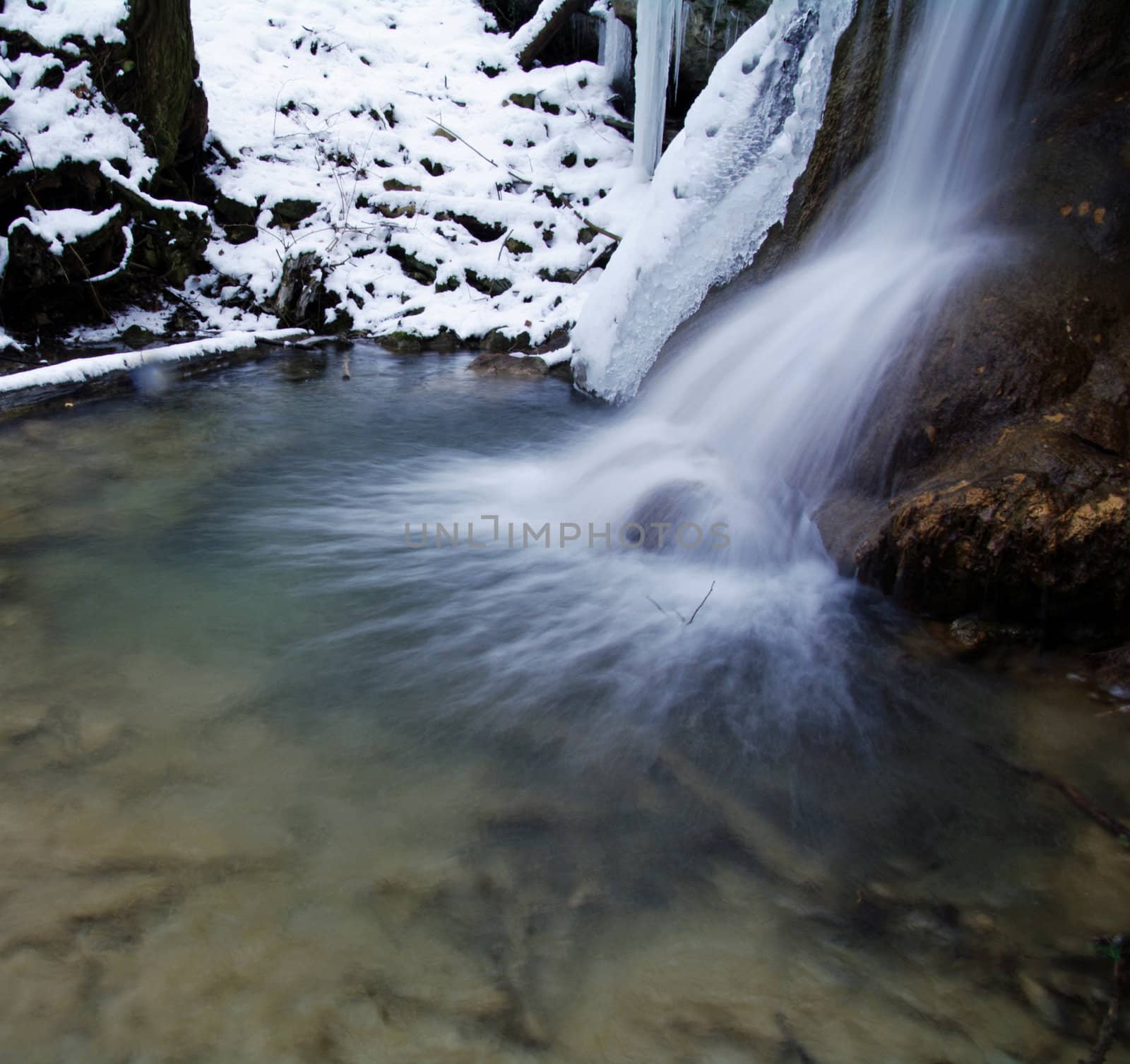 Waterfall by baggiovara