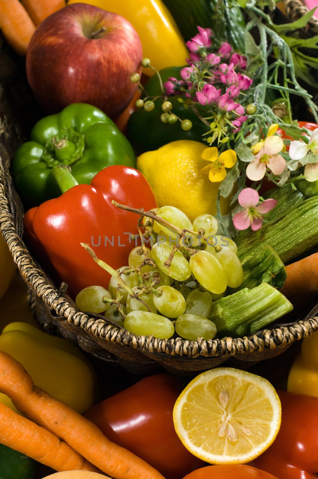 Vegetable and fruit basket by akarelias