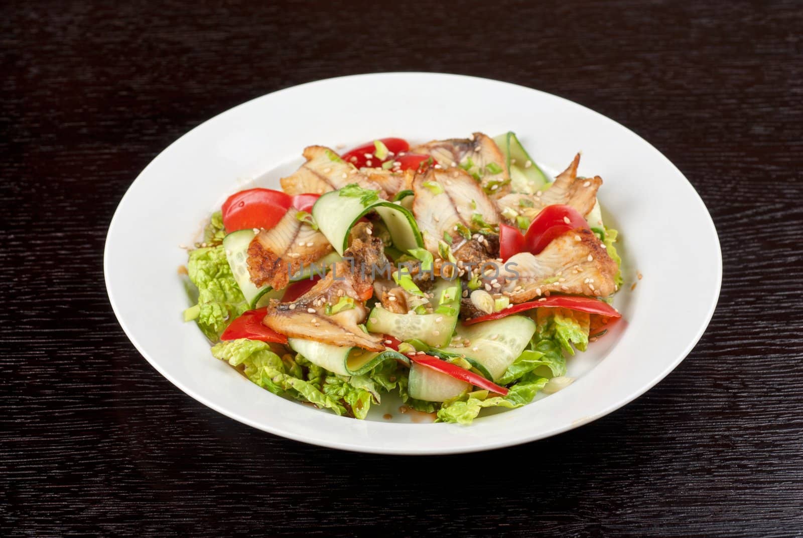 Salad of smoked eel, lettuce,Chinese cabbage and vegetables