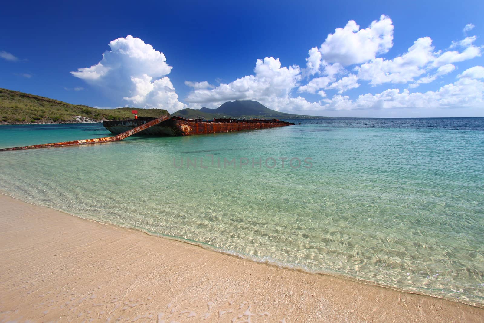 Wrecked Barge in Majors Bay (St Kitts) by Wirepec