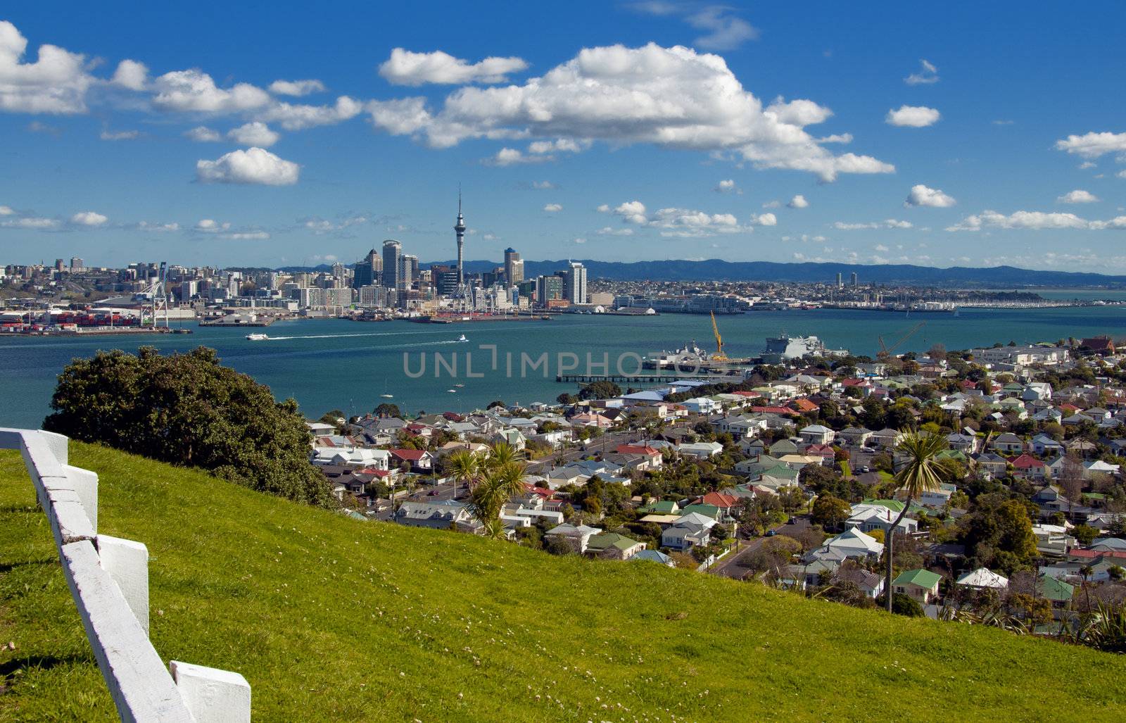 Auckland City by urmoments