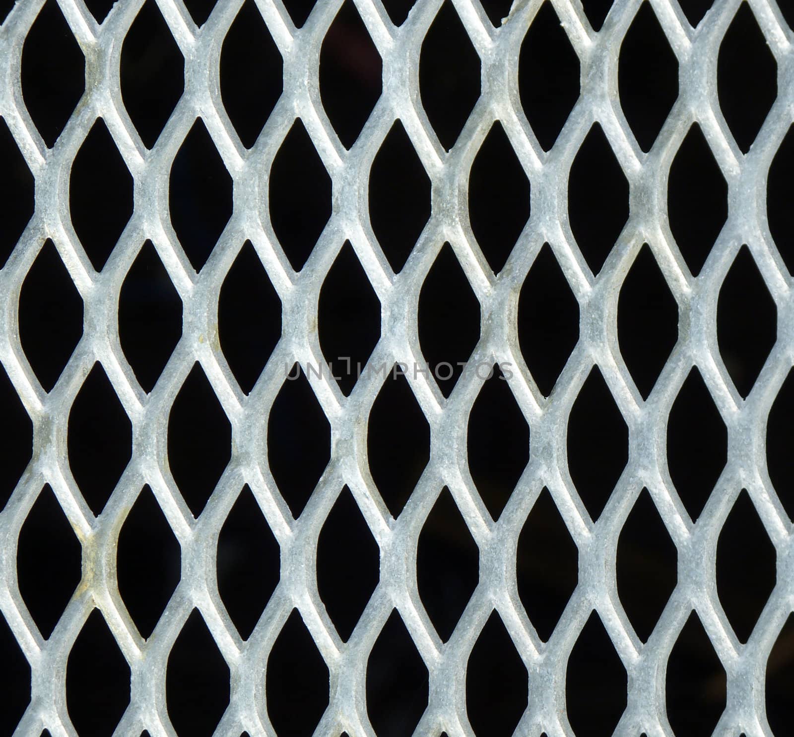 Seemless pattern, metallic lattice over black backgorund