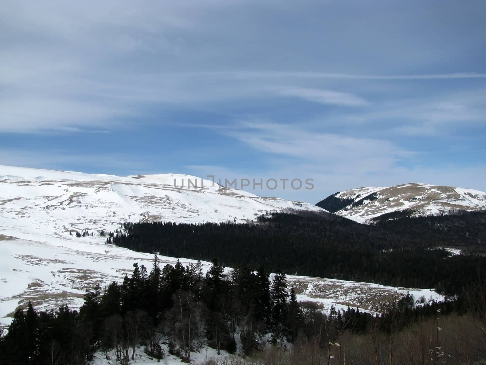 Winter; a plateau; mountains; a kind; a panorama