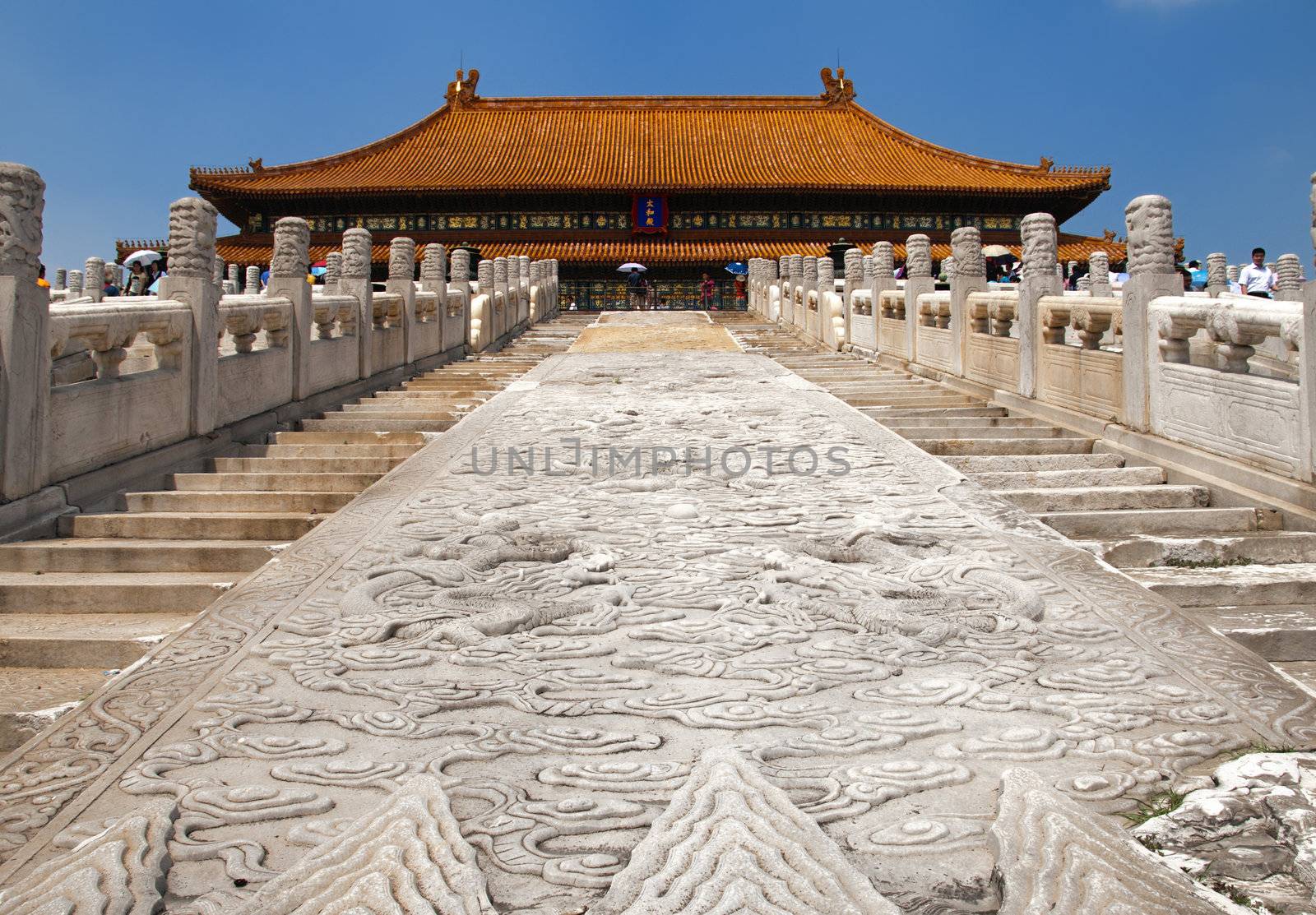 The Hall of Supreme Harmony by urmoments