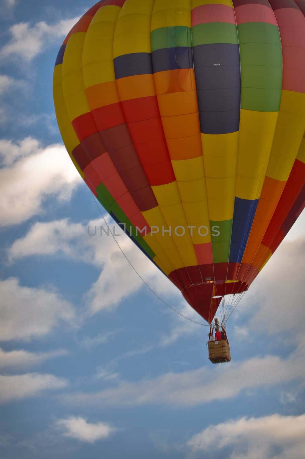 Amazing Hot Air Balloon lifting off