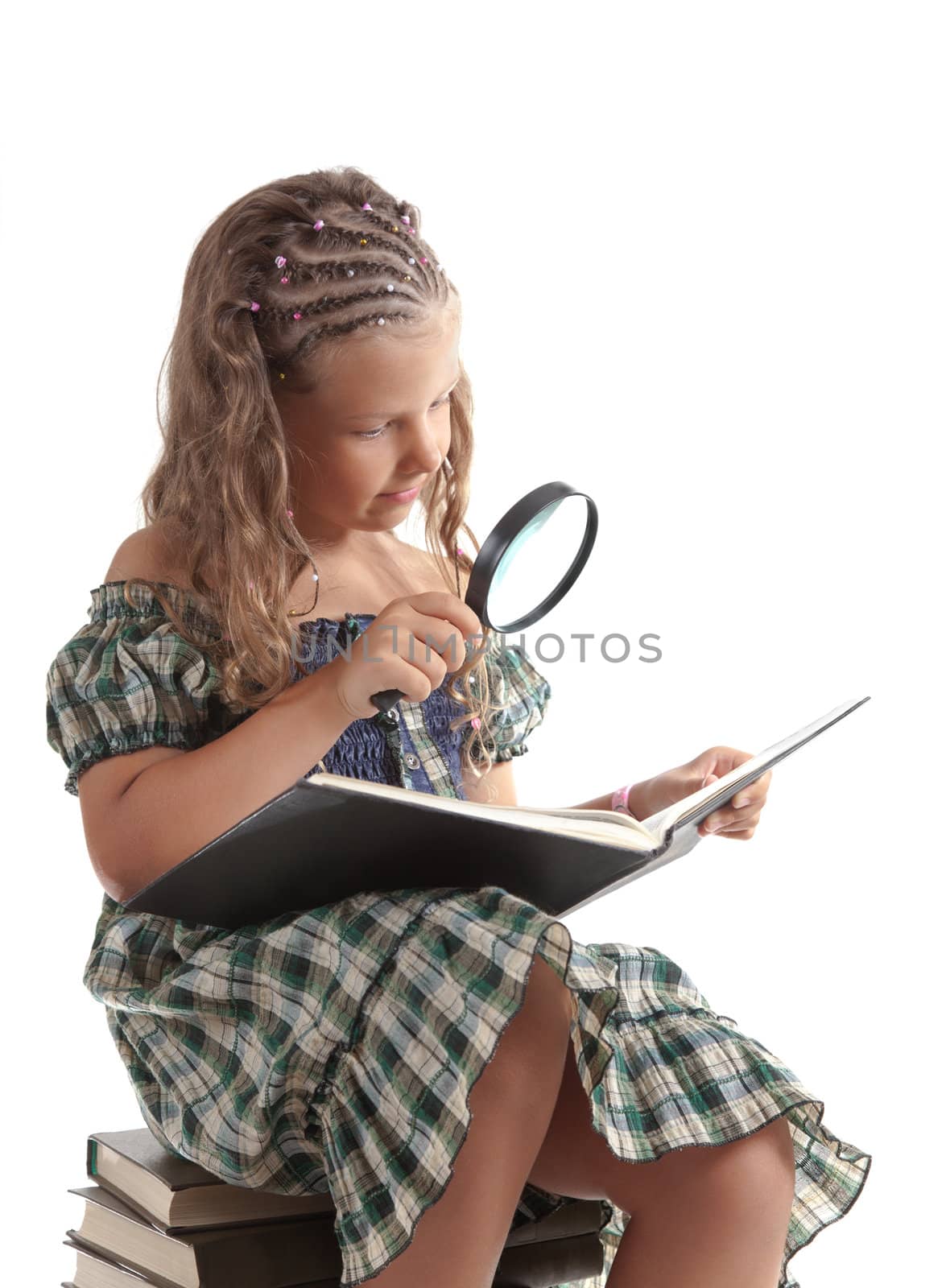 Little girl holding magnifying glass   by Elisanth